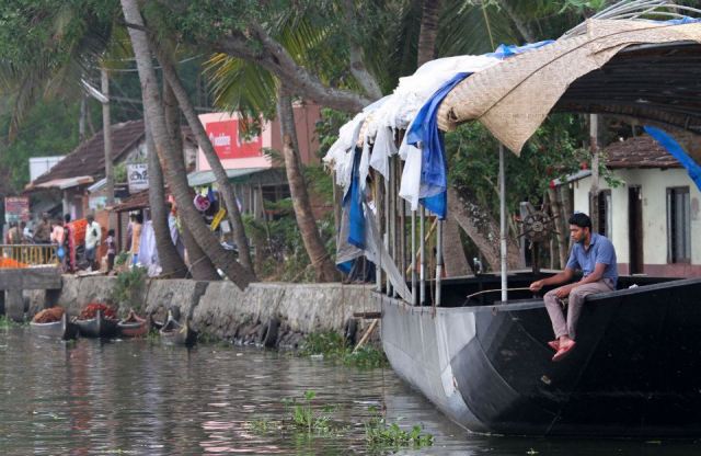 156482_10151446165019917_543938083_n