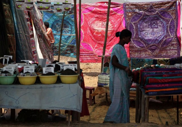 525003_10151445361819917_574944003_n