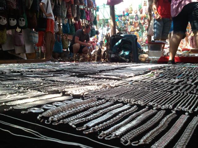 563023_10151448320208536_703335243_n